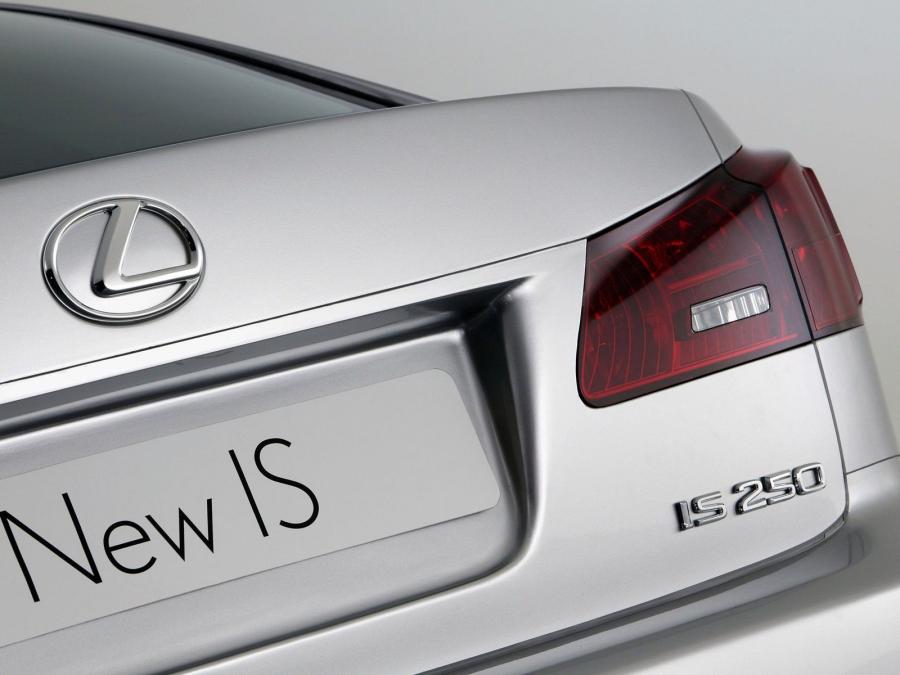  Lexus IS250 2006 года  (фото 19 из 25)